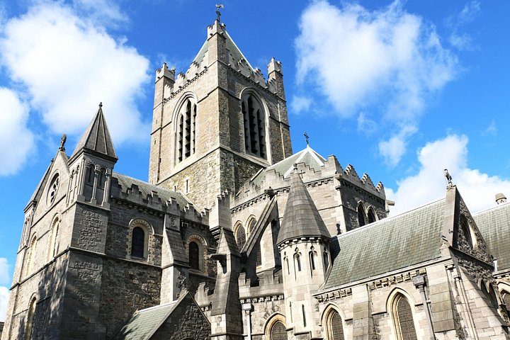 Historic Dublin: Exclusive Private Tour with a Local