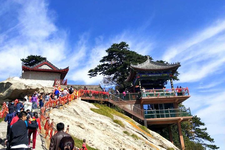 Xian Full Day Adventure trip to Huashan Mountain