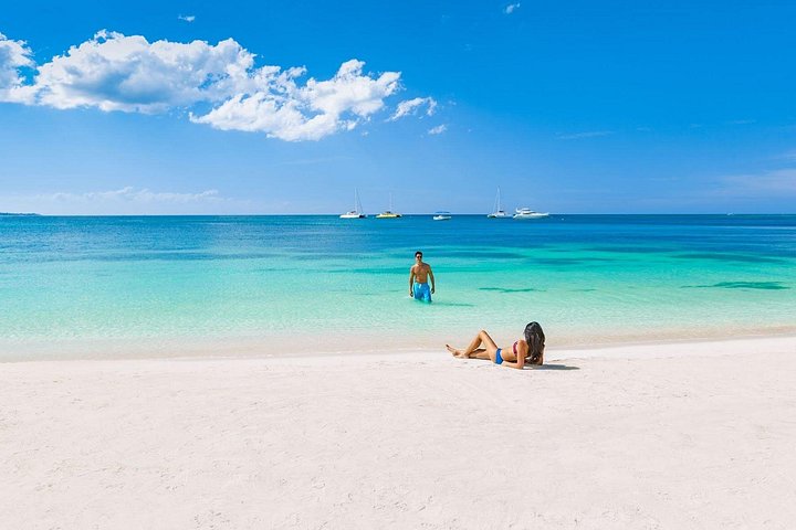 7 Mile Beach Private Tour