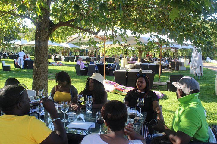 Private Visit To Constantia Wineries + Kirstenbosch Incl tickets