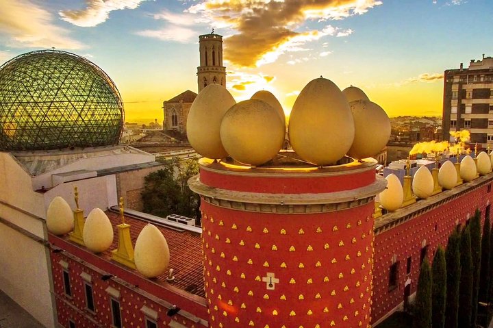 Dali Museum and Costa Brava Small Group Tour