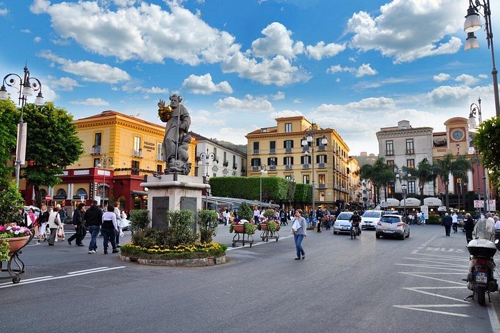 Transfer from Naples to Sorrento or viceversa