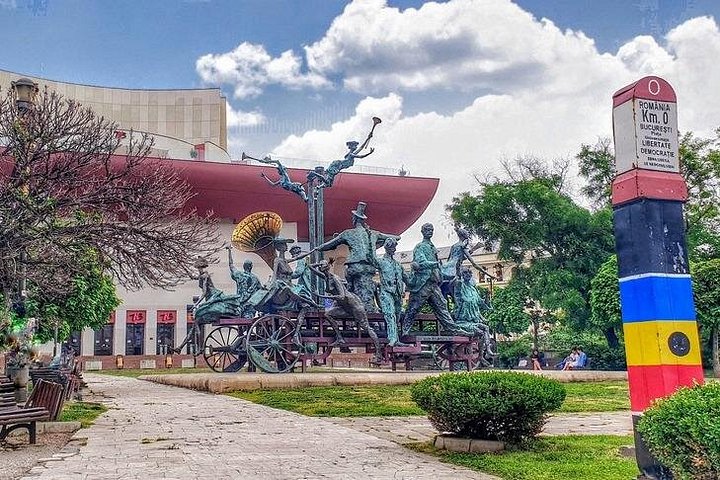Bucharest Past and Present - Step by Step Walking Tour