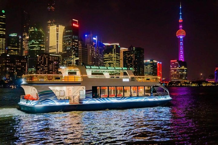 Shanghai by Night: VIP River Cruise and Dim Sum Dinner