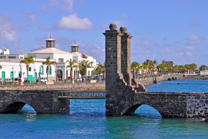 Lanzarote Island private 8 hours tour