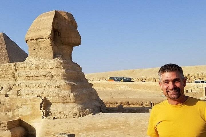 3-Days Tour around Cairo, Giza Pyramids, Egyptian Museum and Alexandria + Lunch