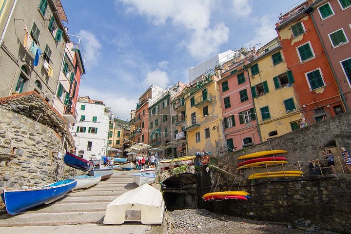 Cinque Terre Tour