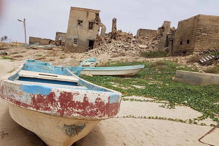Salalah: Excursion to East Salalah and Mirbat