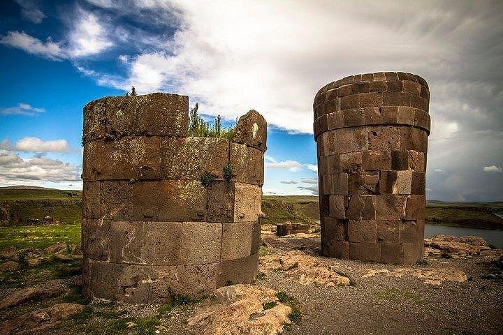 Half-Day Private Tour to the Sillustani Tombs