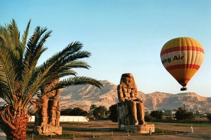 Sunrise Hot air balloon Ride in Luxor