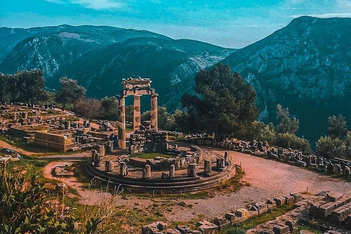 Delphi Full Day 10 Hours Private Tour.