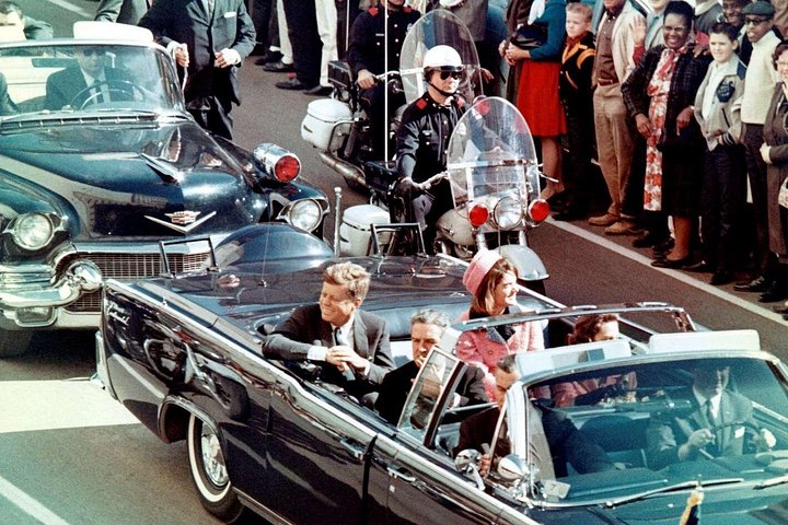 JFK Assassination Tour with JFK Museum and Oswald's Rooming House