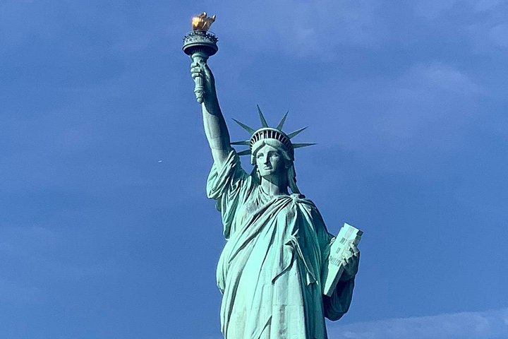Statue of Liberty Speedboat Tour - from Chelsea Piers