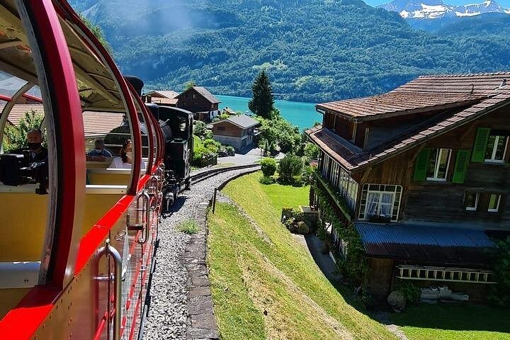 Zurich: Bernese Alps Private Tour with Lake Cruise & Steam Train