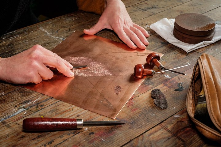 5-Hour Carving Course on Linoleum in Santamera
