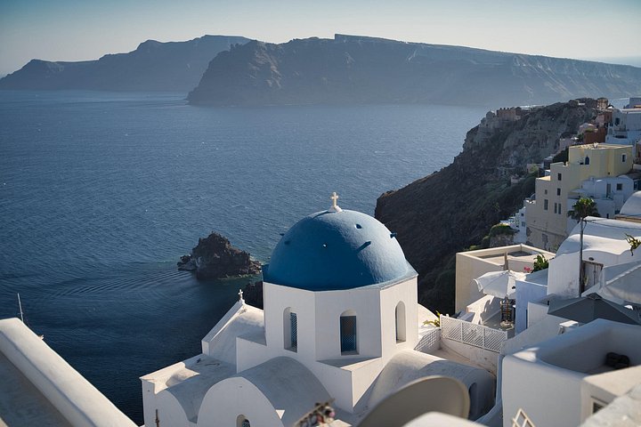 Santorini Oia Private Tour with Panoramic Scenic Views