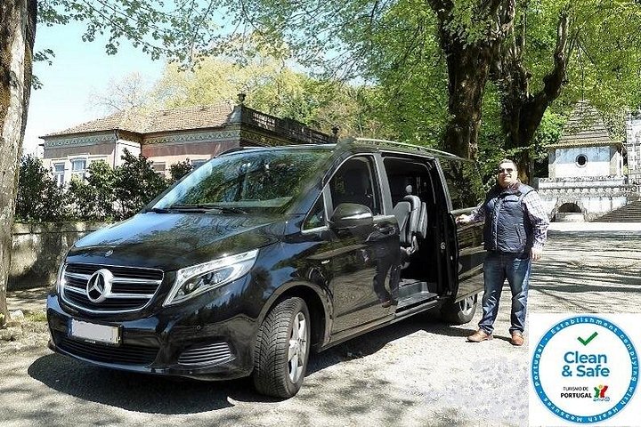 Private Tour: from Lisbon to Porto; visit to Óbidos, Fátima, Coimbra, Aveiro
