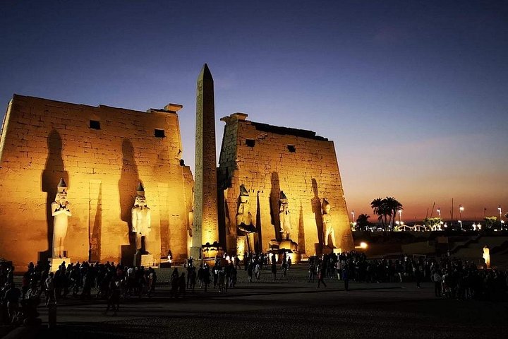 Full-Day Tour of Luxor,Karnak, Habu Temples & Valley of the kings