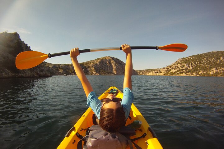 Kayaking and mussels tasting at Krka River estuary-private tours
