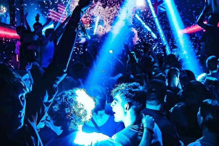 Pub Crawl Barcelona af EVOLVE Den BEDSTE natoplevelse