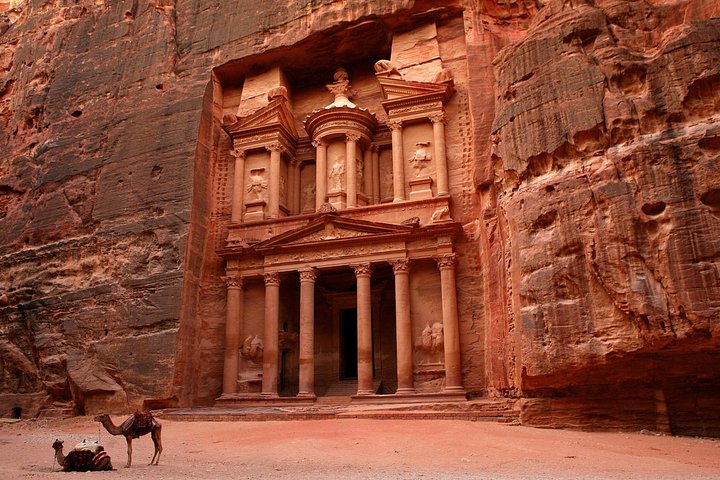 "Majestic Jordan: A 3-Days Exploration of Wonders"