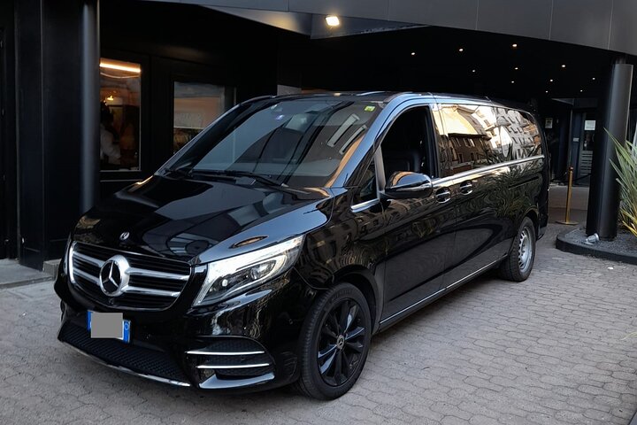 Trieste Cruise Port to Milan hotels - Round-Trip Private Transfer