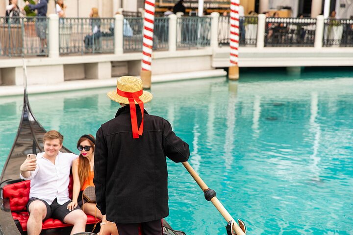 Las Vegas Madame Tussauds with Gondola Boat Ride Ticket