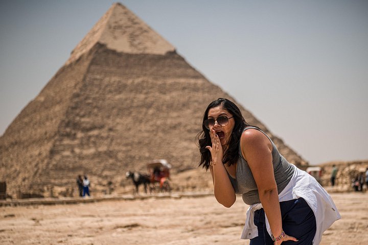 Half Day Tour Giza Pyramids& Great Sphinx with Private Tour Guide