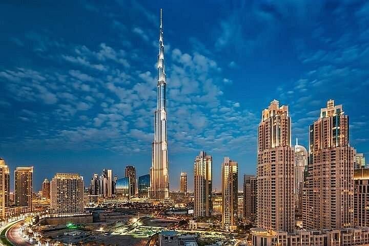 1 Hour Burj Khalifa Ticket with Cafe Treat