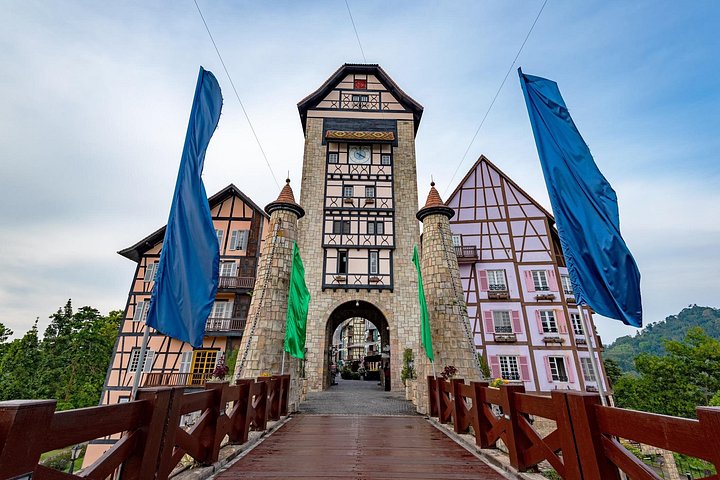 Full Day Bukit Tinggi French Village Private Tour