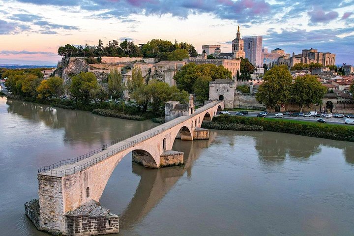 Churches of Provence and French Countryside Private Tour