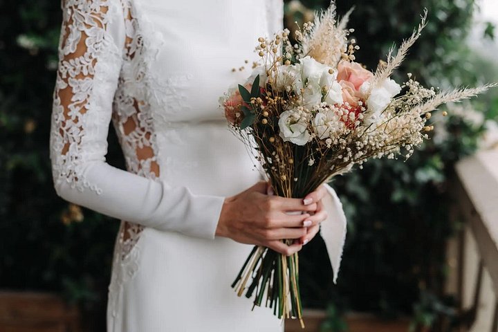 Paris 1e: 3 Hour Wedding Bouquet Private Workshop