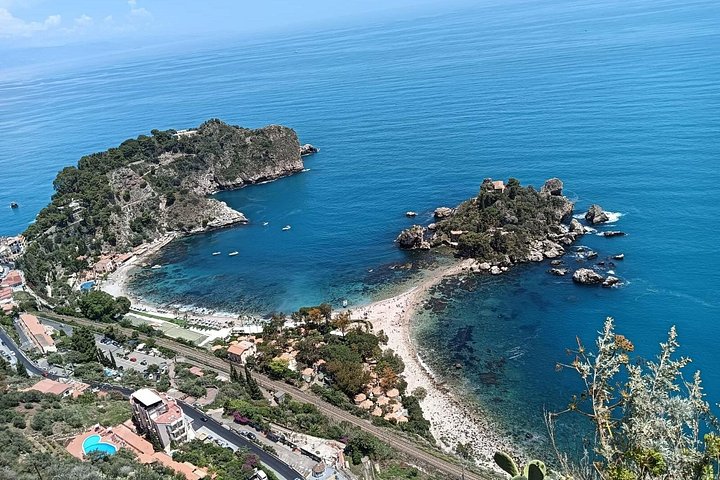 Tour Messina , Taormina and Isola Bella (beach)