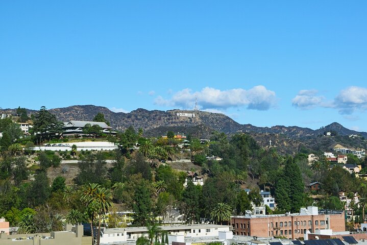 Hollywood Sign Adventure: A Private Walk Among the Stars