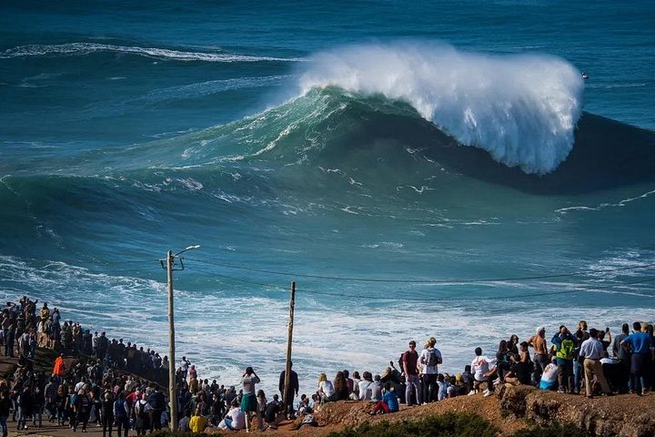 Mira de Aire Caves, Fátima, Nazaré and Óbidos - Full Day Tour