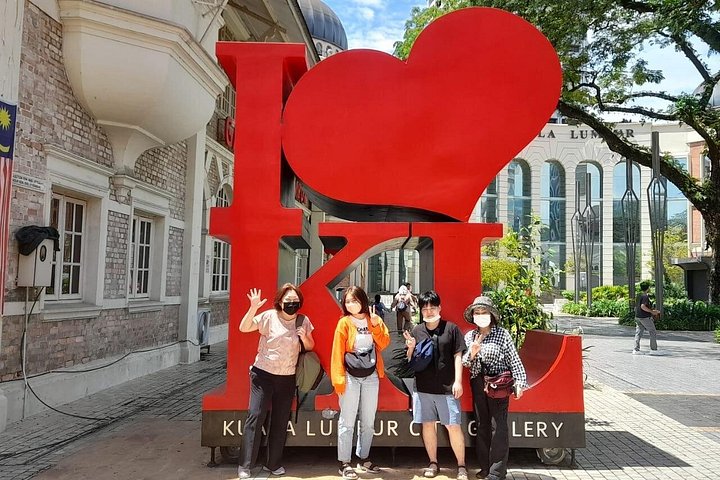 Airport Layover: Kuala Lumpur Full-Day City Tour