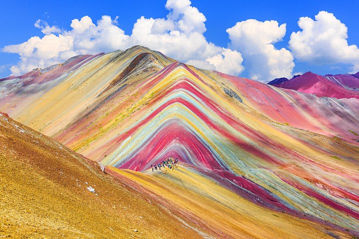 Rainbow Mountain and Red Valley Hiking Tour from Cusco