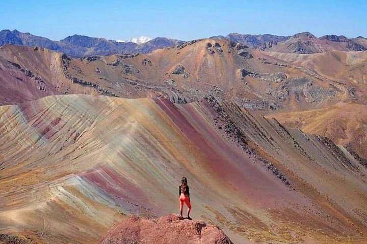 Palcoyo (Rainbow Mountains' Secret Sister) Hiking Tour