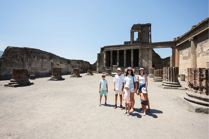 Pompeii Archaeological Sites Fast Track Entry with Audio Guide