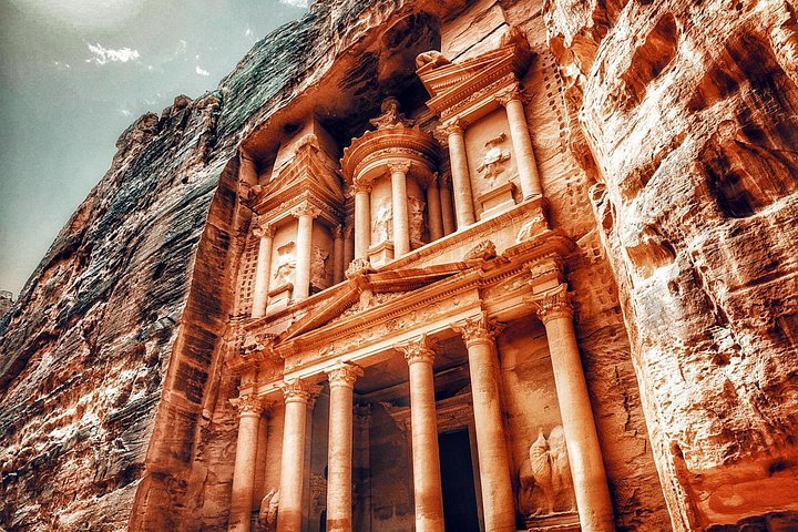 4 Day Tour to Petra, Wadi Rum and Dead Sea Included