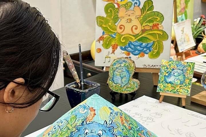 Experience Paint & Personalize a Vietnamese Non La