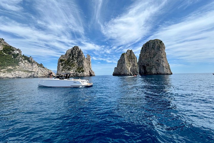 Private Boat Tour from Naples to Capri Island onboard Pardo 43
