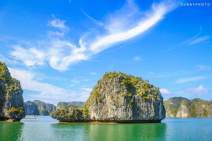 Best Lan Ha Bay Sunset Boat Tour from Cat Ba Island