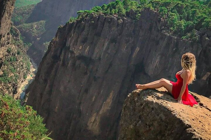 Tazi Canyon and River Rafting Tour with Transfer from Side