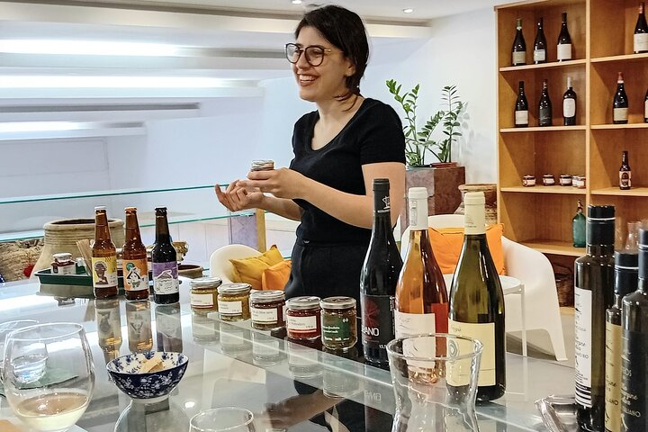 Discovering artisanal sicilian products and Evo oil