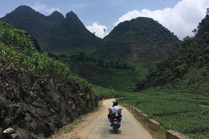 Stunning Ha Giang: 3 Days 2 Nights Motorbike Journey