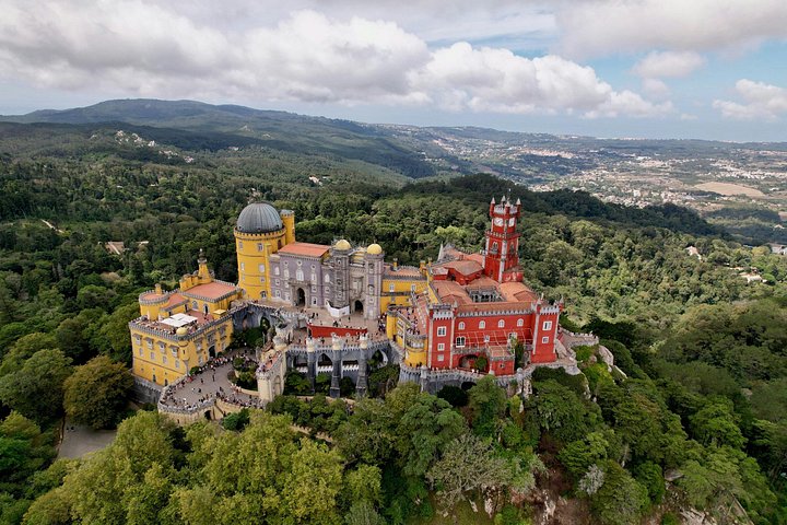 Private Tour to Sintra, Pena Palace, Roca Cape and Cascais