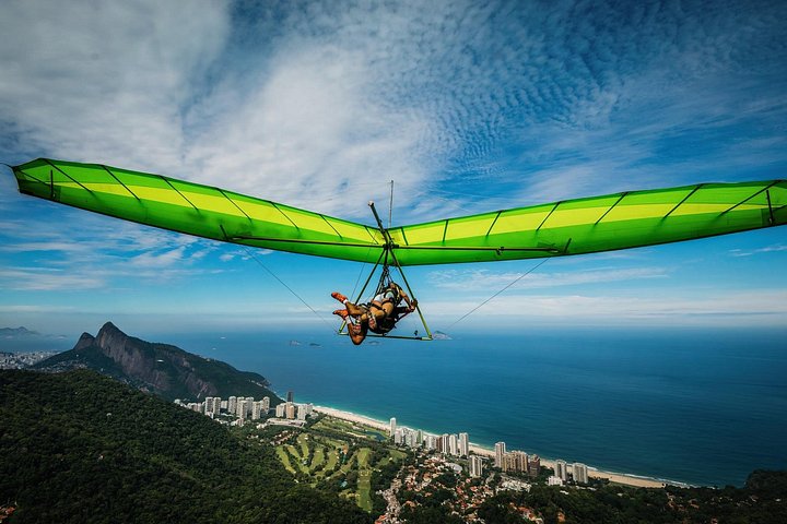 Private Experience Hang Gliding or Paragliding in Rio de Janeiro