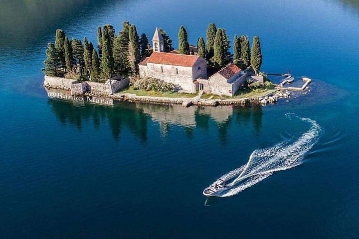 Port of Kotor - Private Speedboat tour - explore Unesco heritage