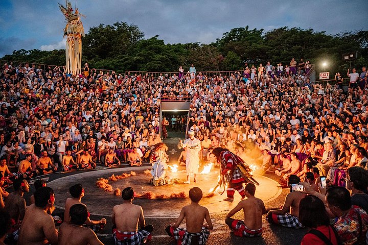 Uluwatu Temple, Kecak Dance, Padang-padang & Suluban Beach Tour